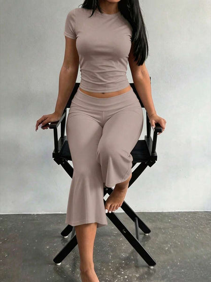 Bachina – Ensemble 2 pièces col rond et pantalon évasé 3/4