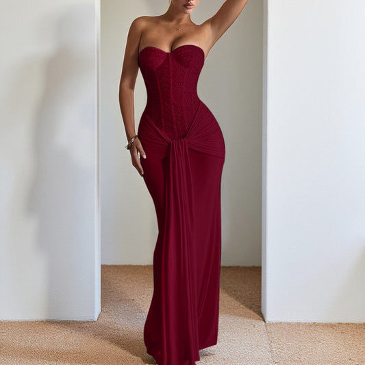 Alveraine | Robe de soirée sans bretelles avec taille en ruban et coupe longue
