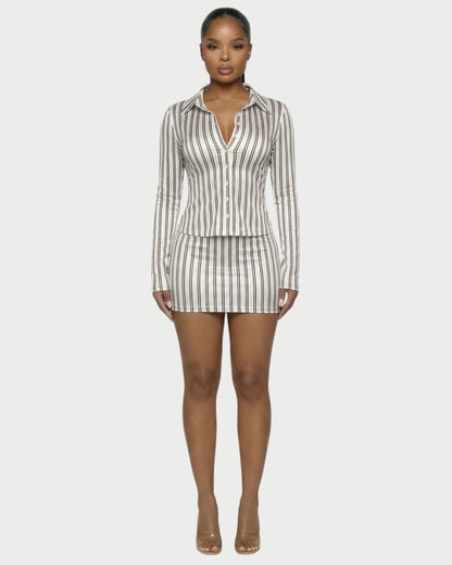 AVENYA – Ensemble chemise rayée à manches longues et mini jupe ajustée