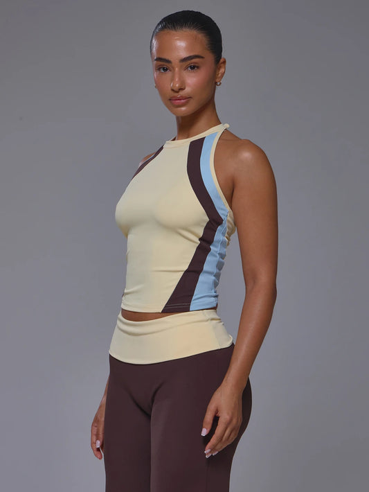 Musera – Sport Ensemble top et pantalon ajusté à encolure dégagée et dos nageur