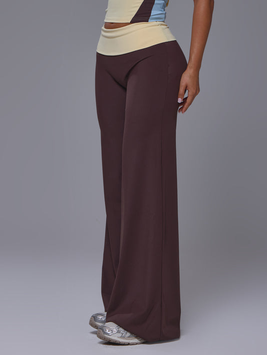 Musera – Sport Ensemble top et pantalon ajusté à encolure dégagée et dos nageur