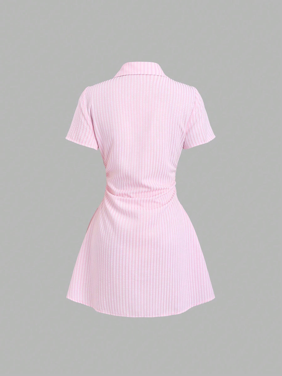Sweetra Ismora – Robe chemise cintrée à manches courtes et taille affinante