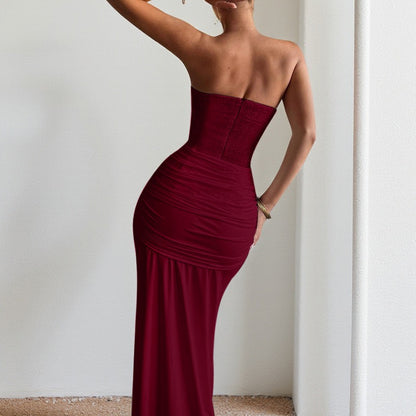 Alveraine | Robe de soirée sans bretelles avec taille en ruban et coupe longue