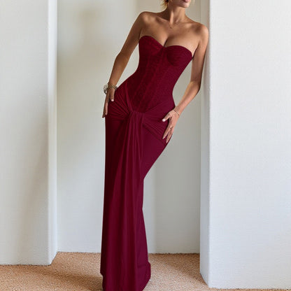 Alveraine | Robe de soirée sans bretelles avec taille en ruban et coupe longue
