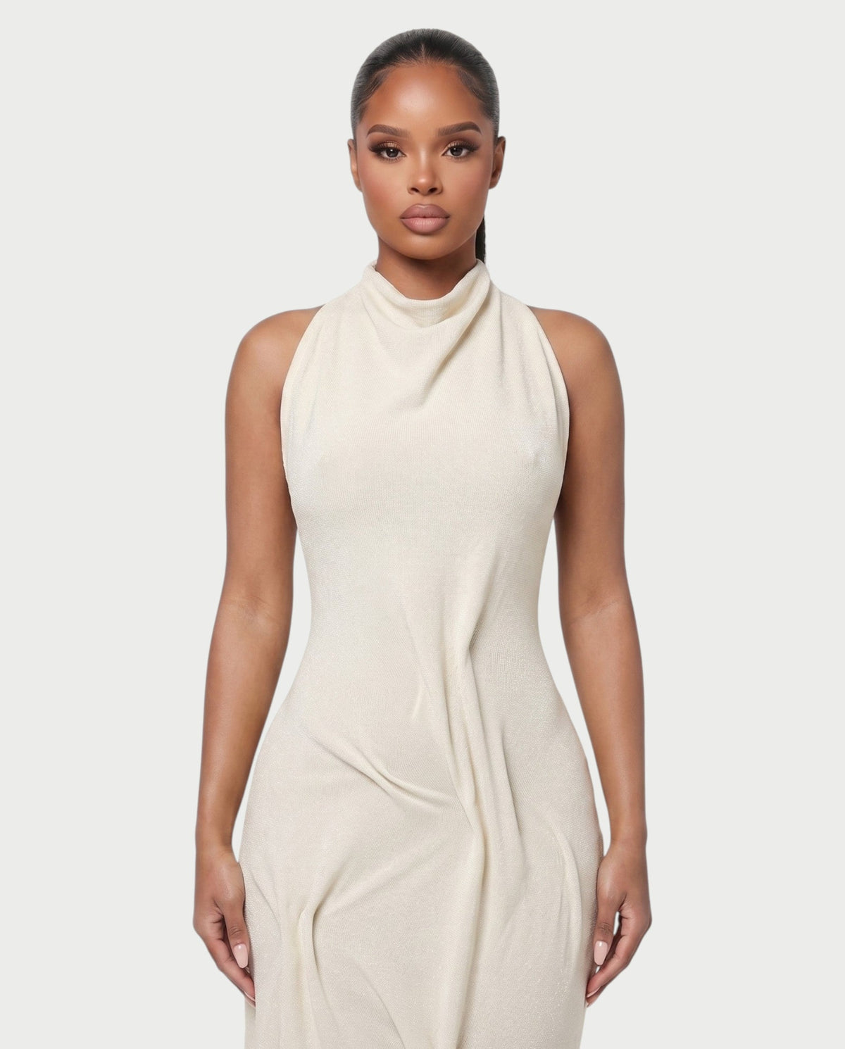 Bachina – Robe maxi asymétrique à dos ouvert et drapé
