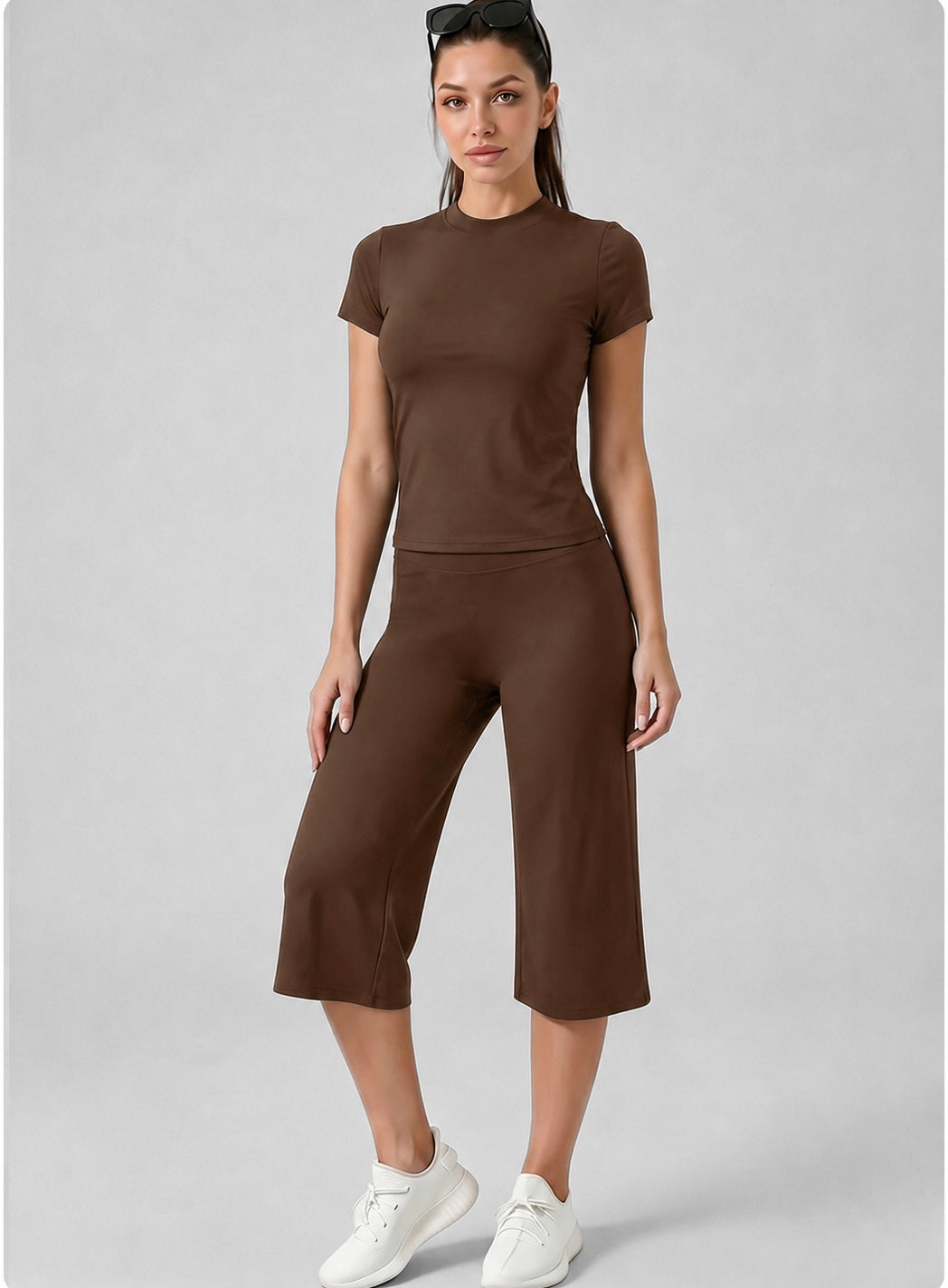 Bachina – Ensemble 2 pièces col rond et pantalon évasé
