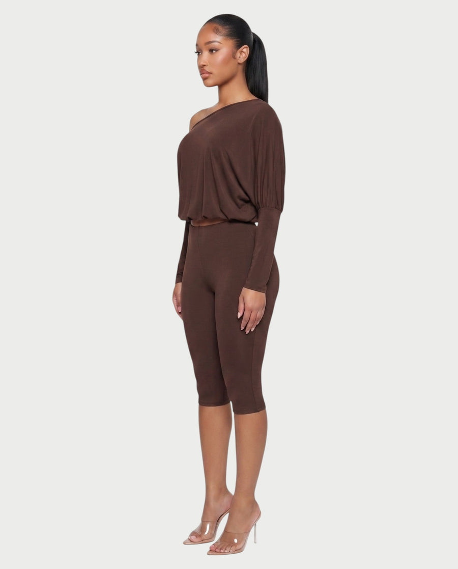 Bachina – Ensemble blouson asymétrique et pantalon capri ajusté