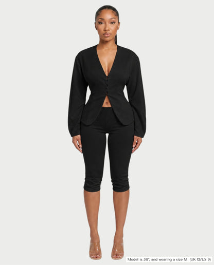 Saylia – Ensemble top boutonné et pantalon capri en tissu léger et coupe ajustée