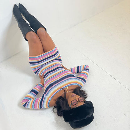 ATYWS – Robe ajustée à rayures avec manches longues et design slim