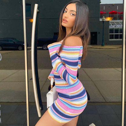 ATYWS – Robe ajustée à rayures avec manches longues et design slim