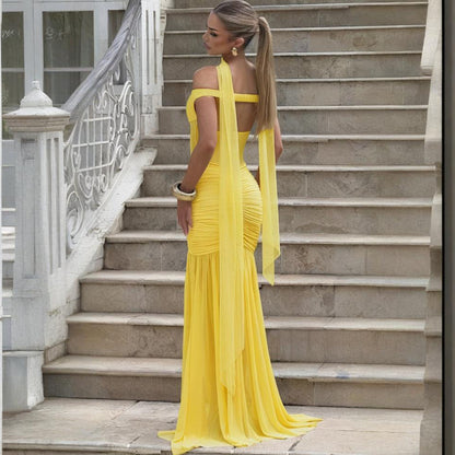 Crossborder – Robe longue en tulle à décolleté dos nu et fente latérale