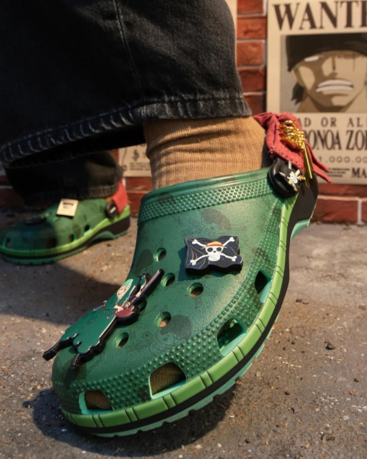 CROCS – Classic Clog One Piece Zoro