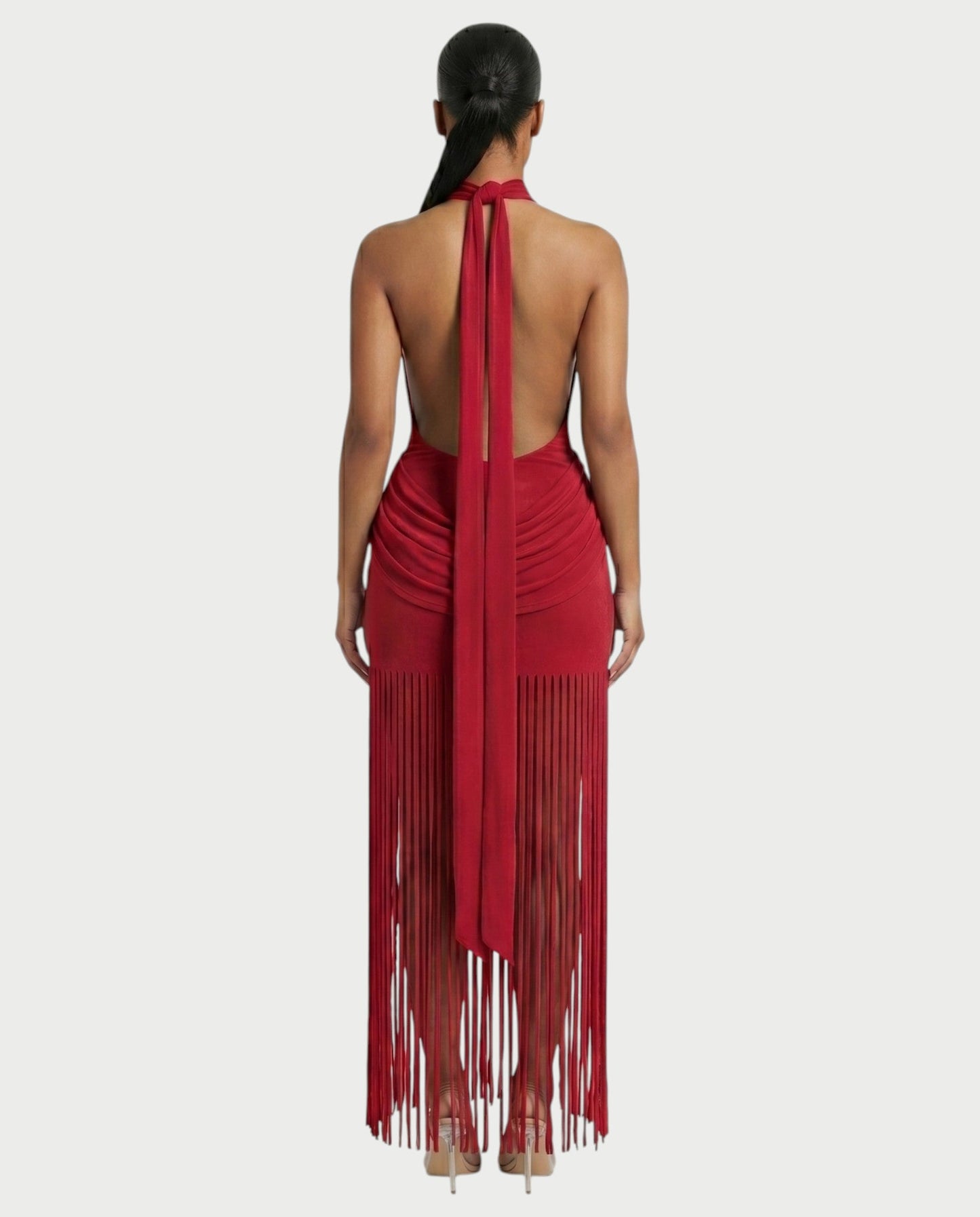 Salyne – Robe maxi drapée à col halter et franges