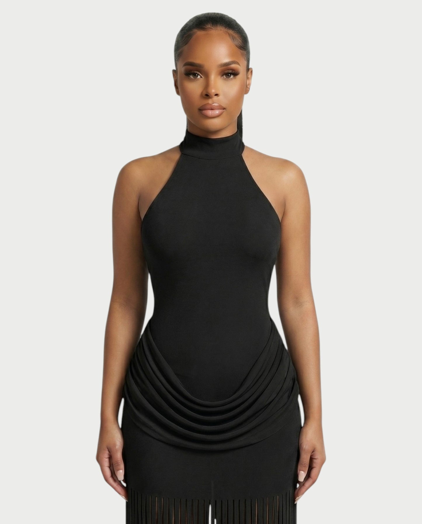 Salyne – Robe maxi drapée à col halter et franges