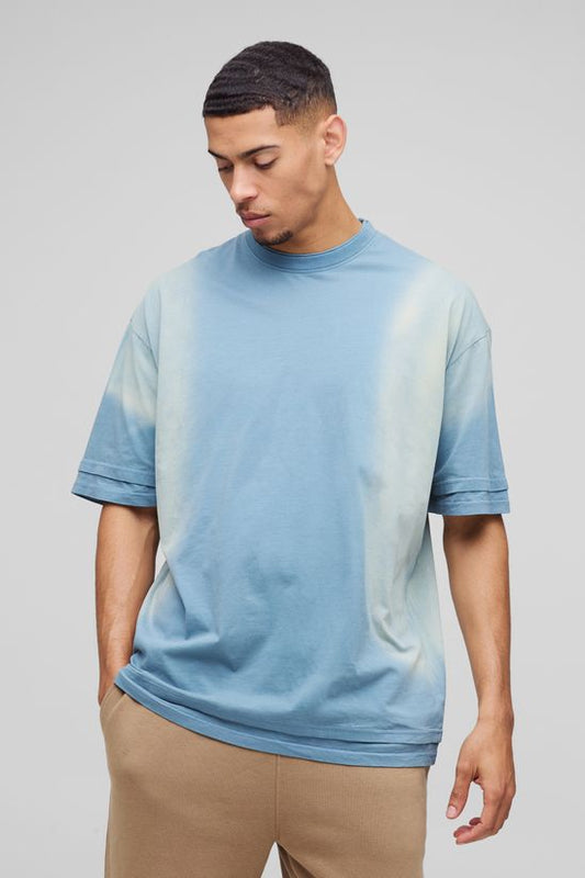 boohooMAN - T-shirt surdimensionné à effet faux layer et délavé au spray