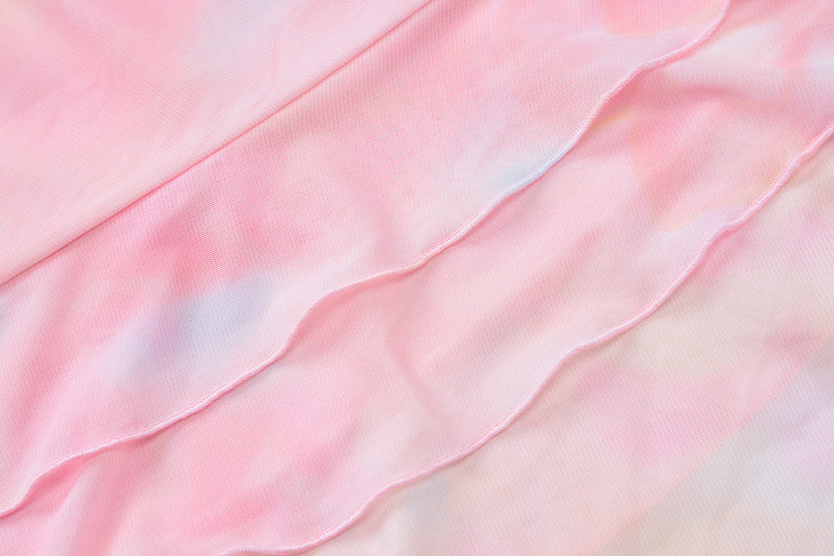 ATYWS – Robe à décolleté V avec fente haute et détails en dentelle