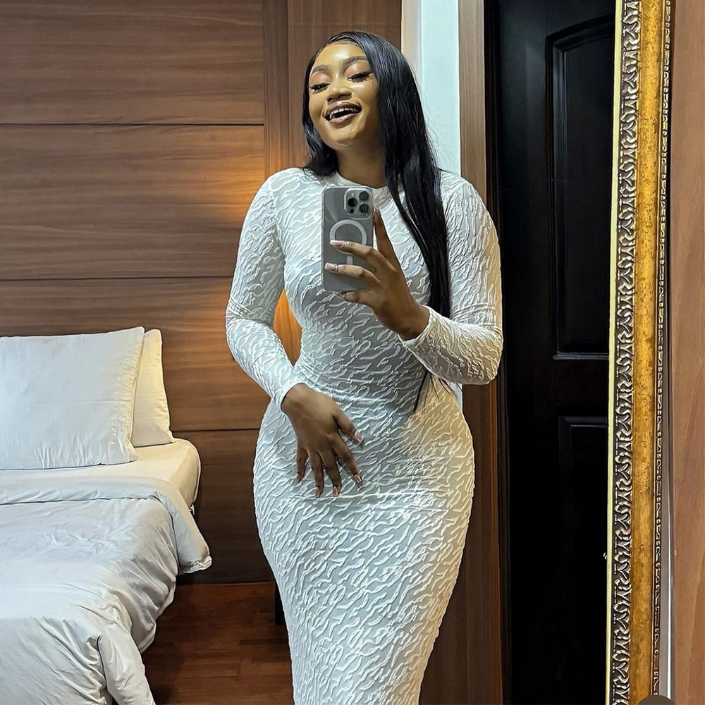 Furite – Robe longue à manches longues en velours avec coupe ajustée