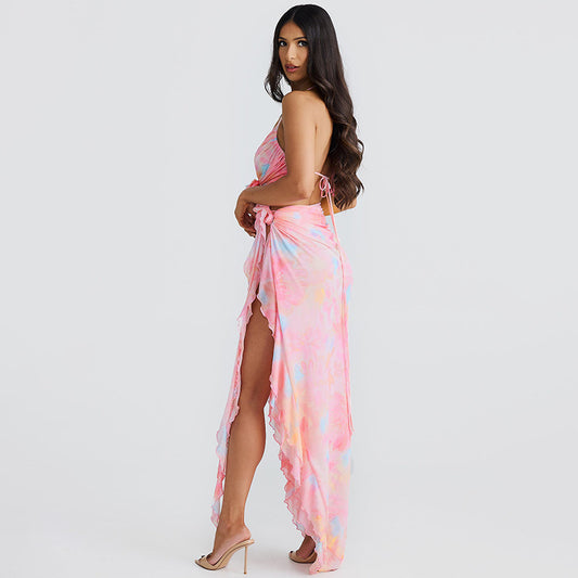ATYWS – Robe à décolleté V avec fente haute et détails en dentelle