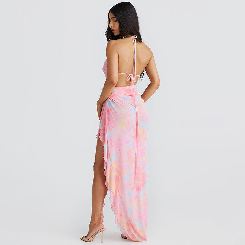 ATYWS – Robe à décolleté V avec fente haute et détails en dentelle
