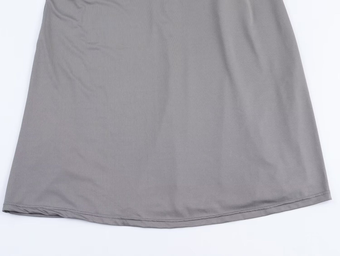 ZAA – Robe longue à col bijou et coupe fluide