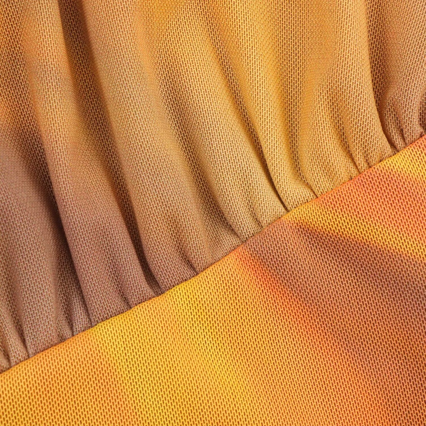 ZARA – Robe à imprimé floral en soie avec décolleté dos nu et coupe fluide