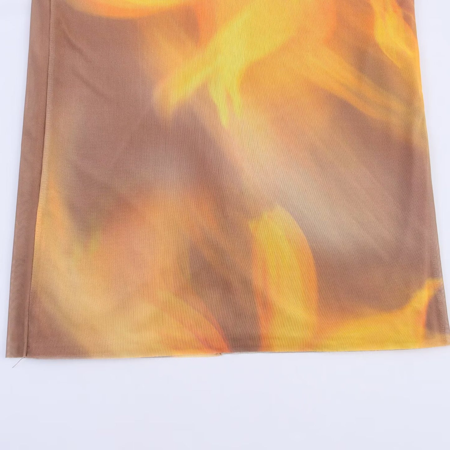 ZARA – Robe à imprimé floral en soie avec décolleté dos nu et coupe fluide