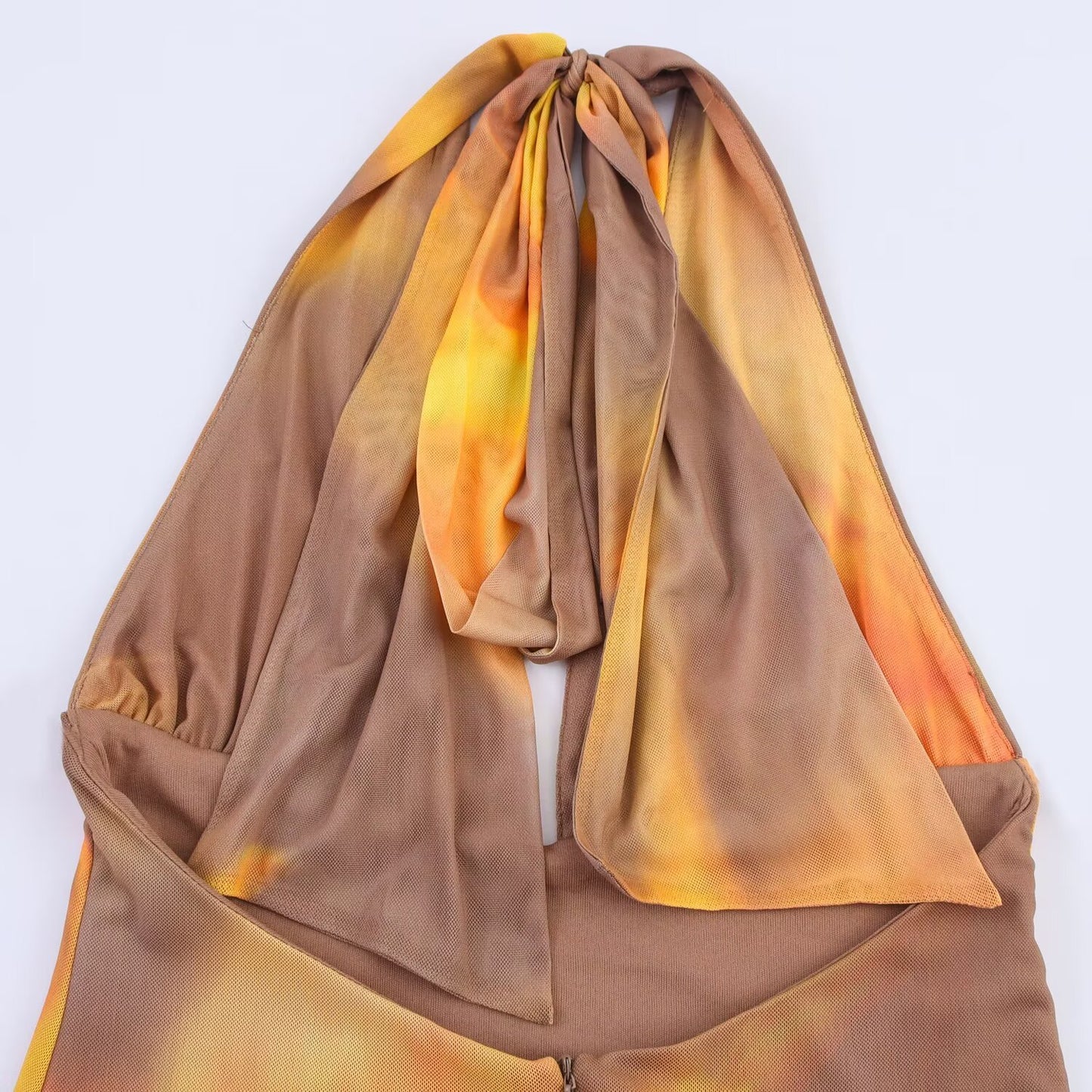 ZARA – Robe à imprimé floral en soie avec décolleté dos nu et coupe fluide