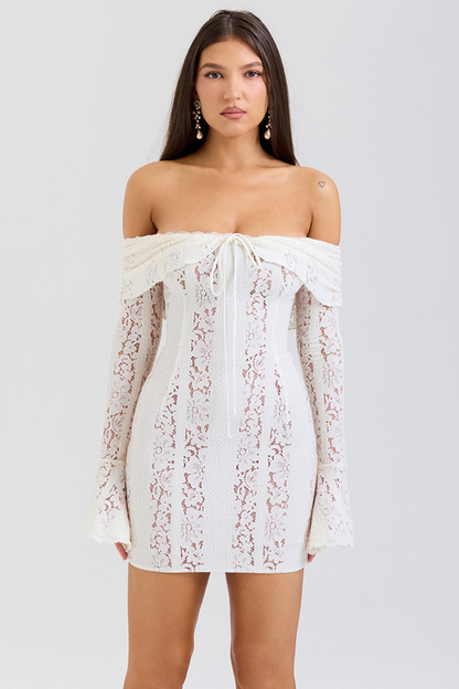 Sixtylia – Mini-robe à épaules dénudées en dentelle florale